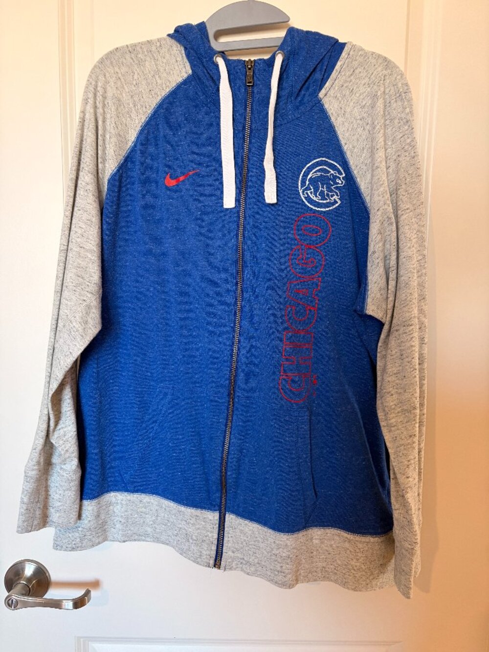 NIKE CUBS WOMEN'S ZIP UP LIGHT WEIGHT HOODIE SIZE XXL